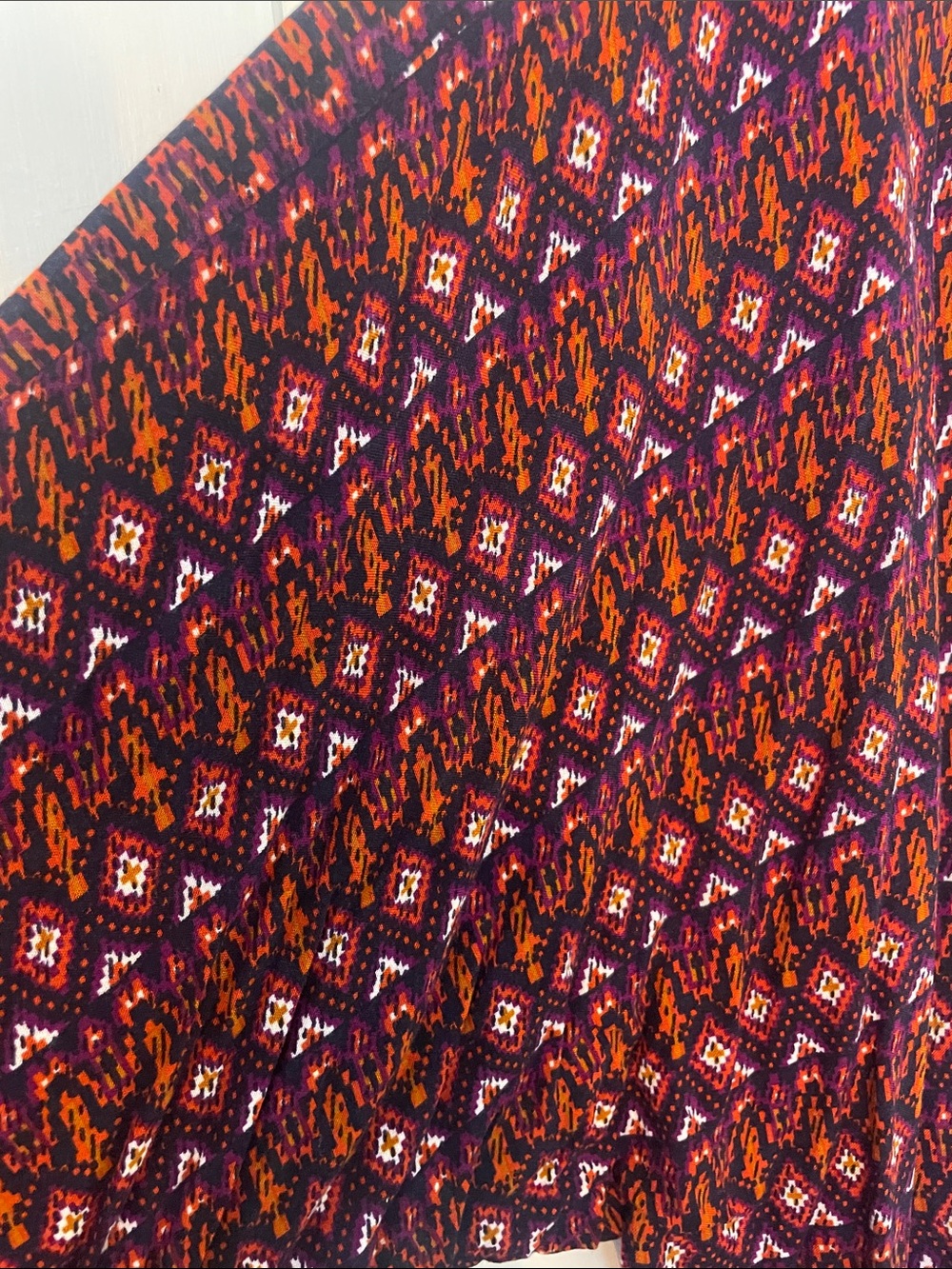 Women’s Printed Open-Front Robe Kimono - Burgundy Pattern - Picture 2 of 7